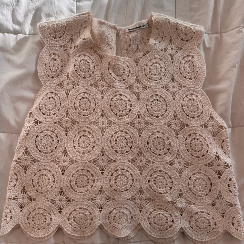 Abercrombie crochet top- medium